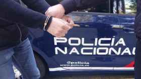 Imagen de archivo de una detención por la Policía Nacional.