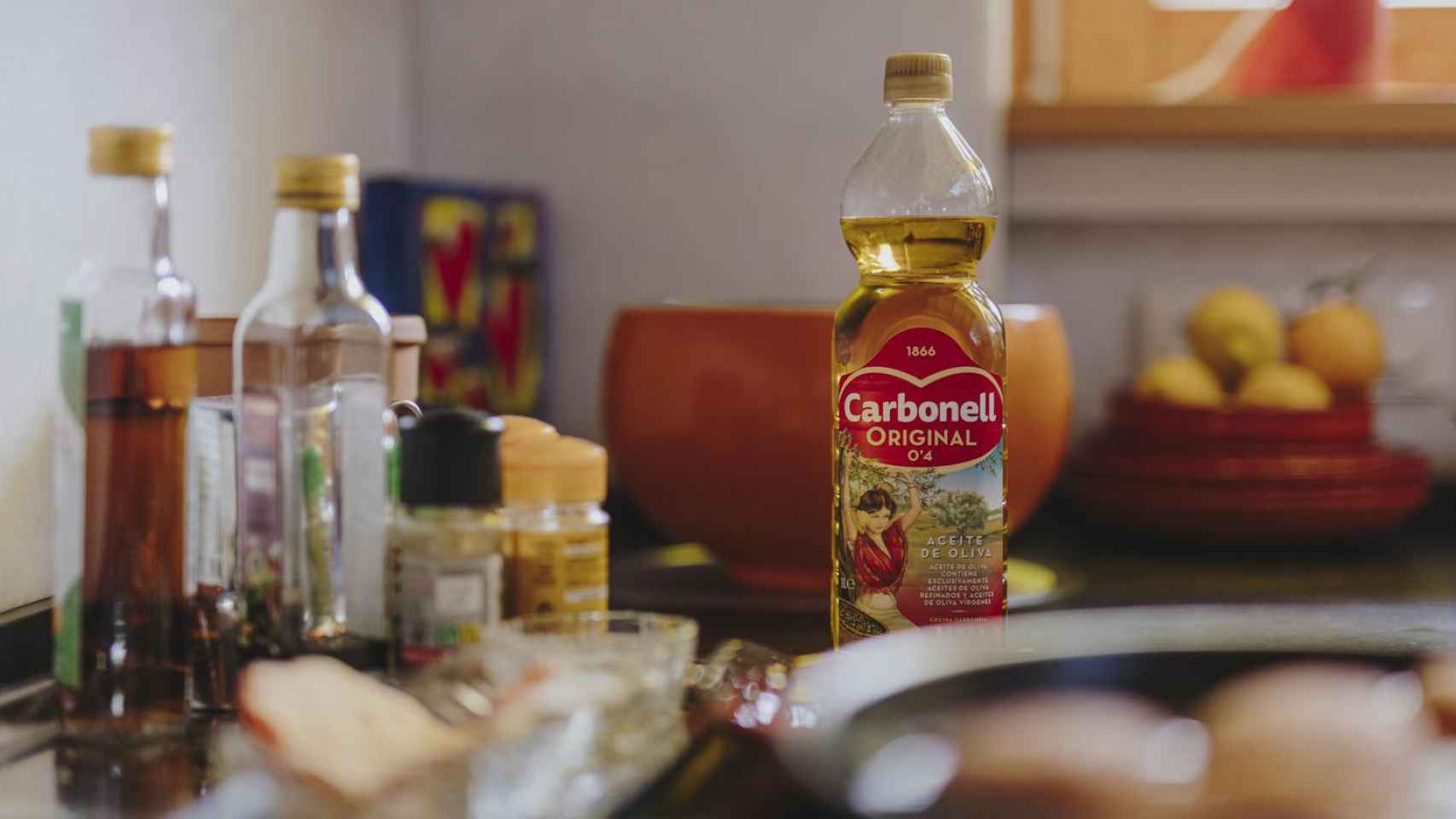 Aceite de oliva de Carbonell disponible en Carrefour.
