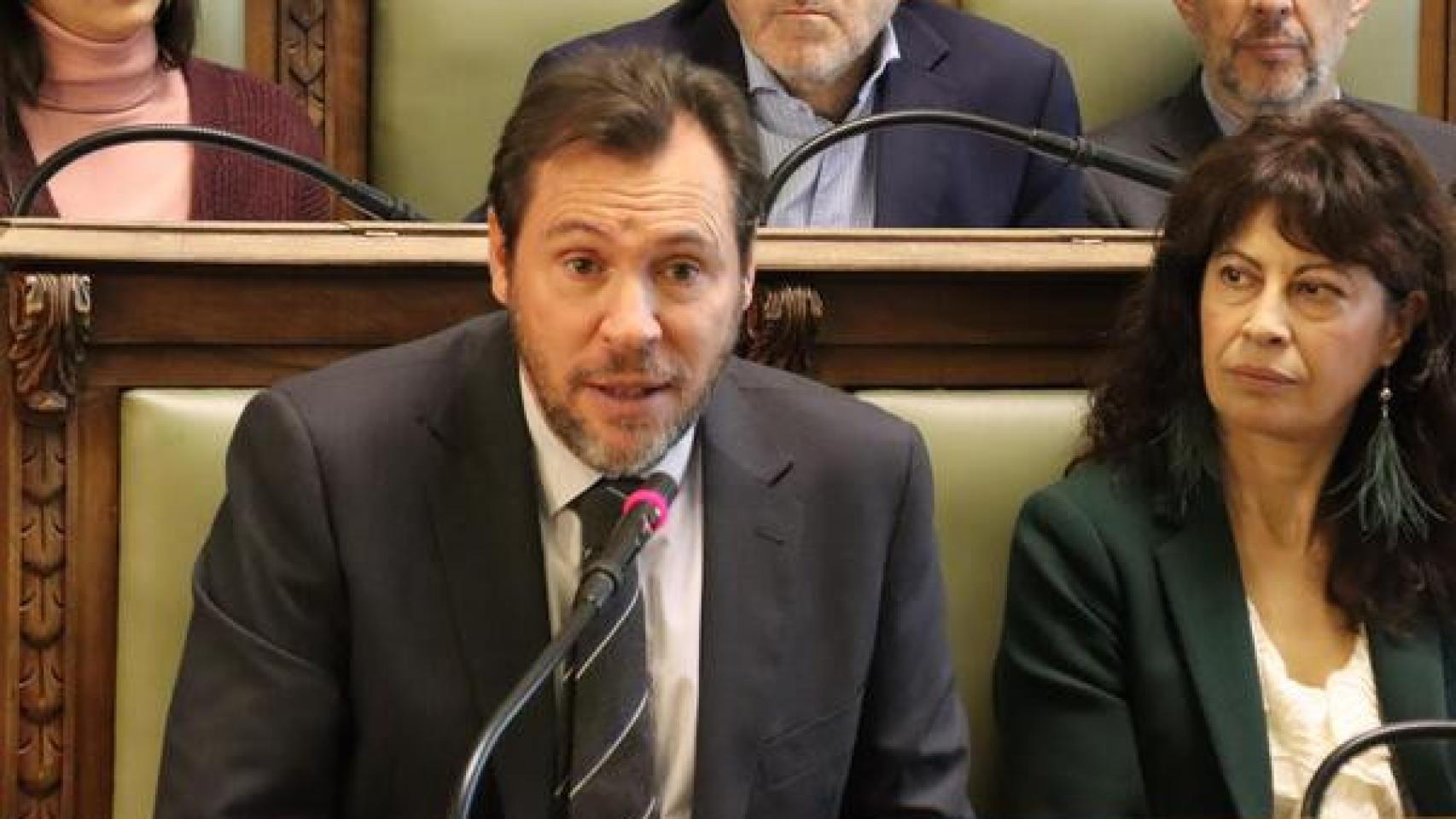 Óscar Puente el día que dejó su acta de concejal en el Ayuntamiento de Valladolid