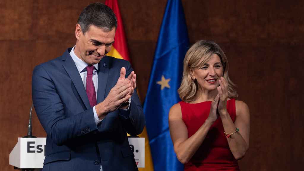 Pedro Sánchez y Yolanda Díaz presentan su acuerdo de coalición el pasado octubre, antes de la investidura, en Madrid.