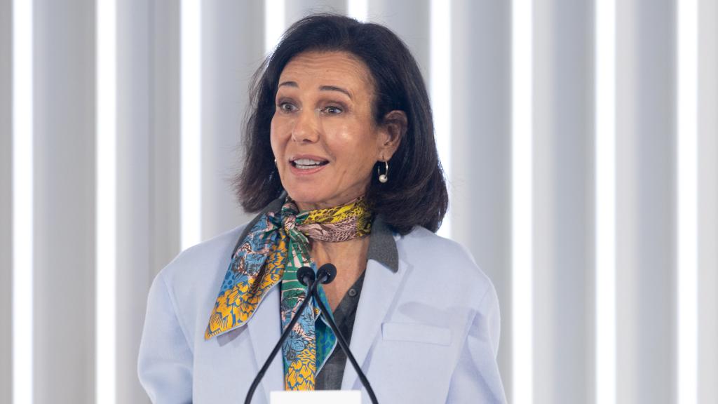 La presidenta del Banco Santander, Ana Botín, durante la presentación de los resultados del 2023 del Grupo Santander.
