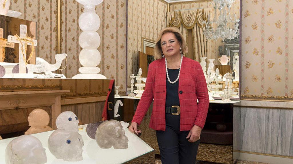 Ira de Fürstenberg en una exhibición de sus obras.