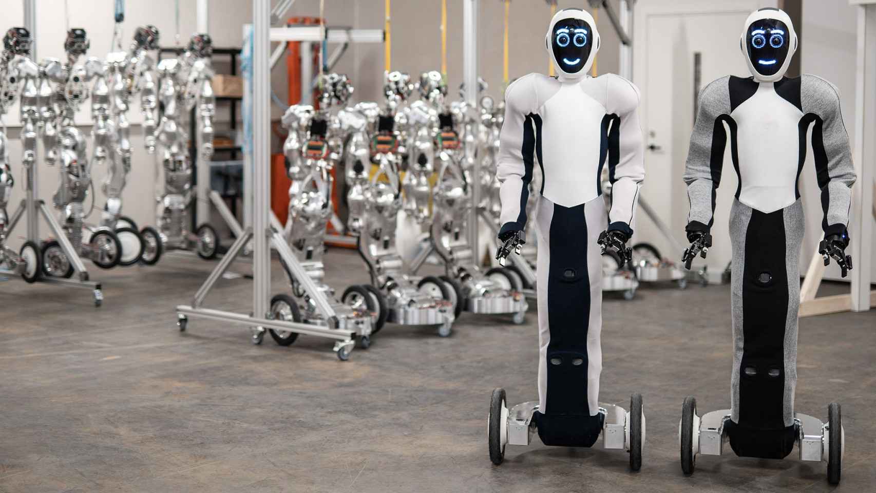 Dos robots EVE en las instalaciones de 1X