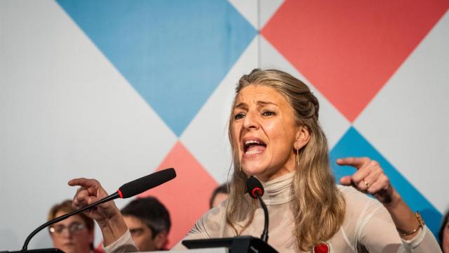 Yolanda Díaz, interviene durante el cierre de la campaña electoral de Sumar Galicia.