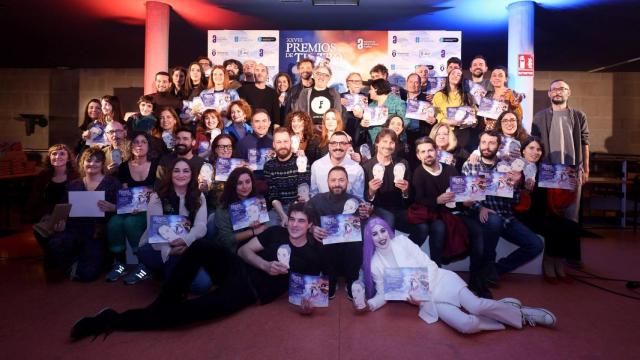 Foto de familia de Finalistas de los XXVIII Premios de Teatro María Casares.