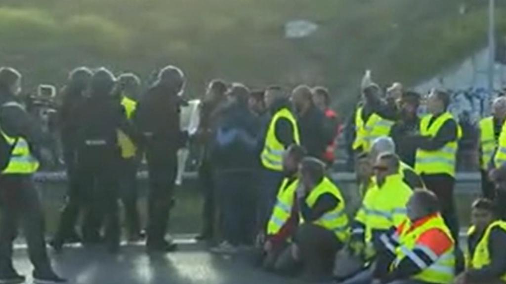 Antidisturbios en la A-42.