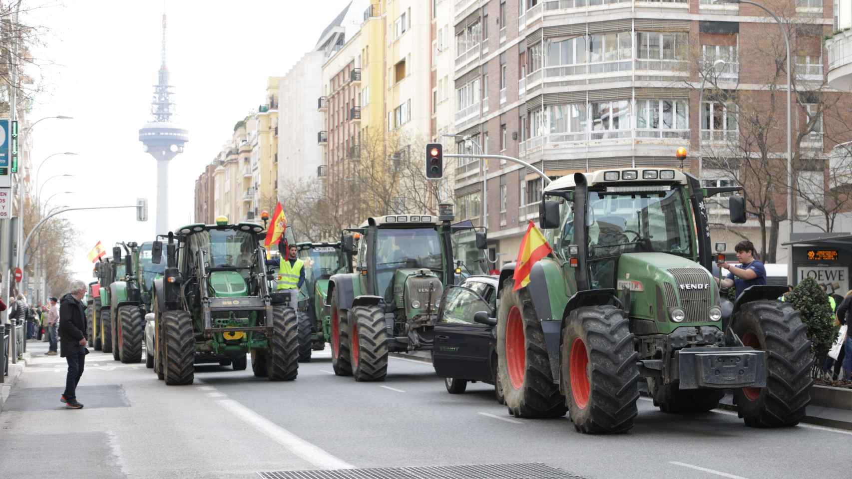 Agricultores con sus tractores entrando en Madrid.