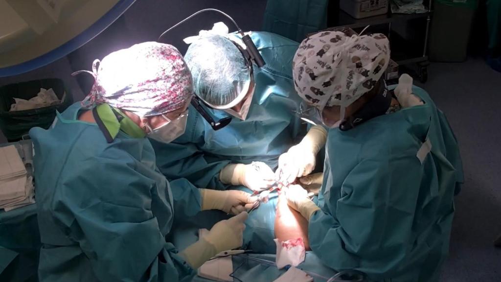 Una intervención quirúrgica.
