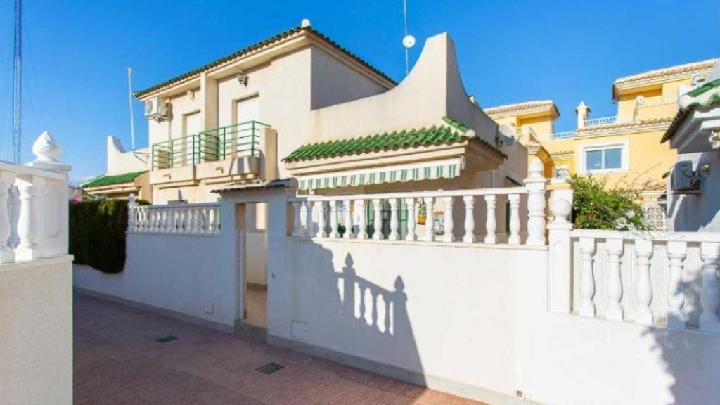 Chalet adosado en venta en Maladeta, 14.