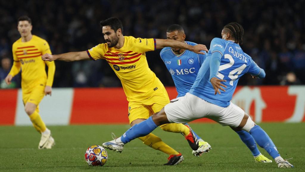 Gündogan trata de zafarse de Cajuste