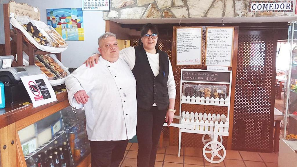 Miguel Ángel y Rocío en el Mesón Buenavista de Becilla de Valderaduey