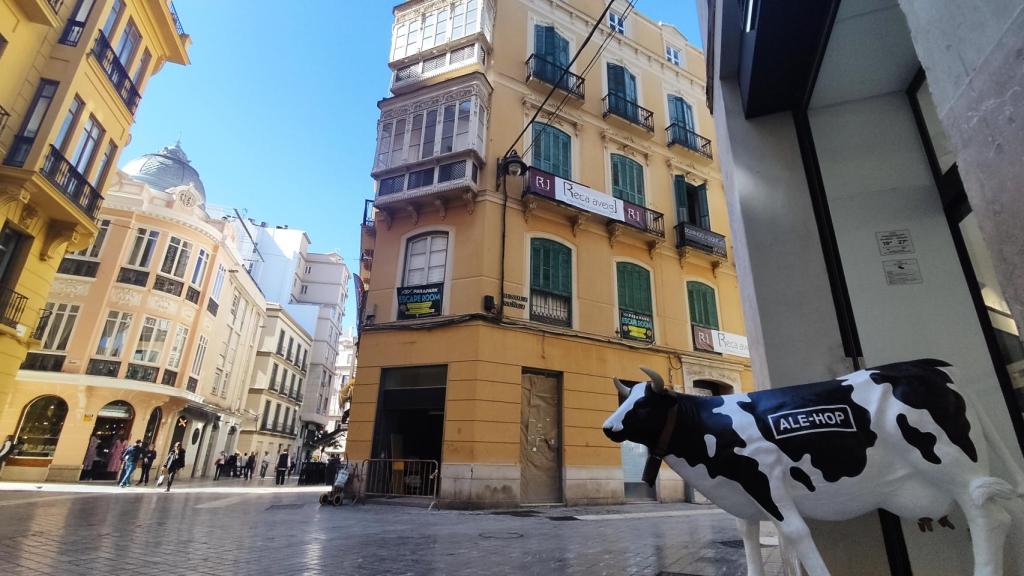 Edificio de la calle Méndez Núñez que va a ser transformado en hotel boutique.