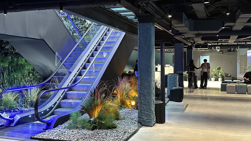 Planta baja del Cupra City Garage.