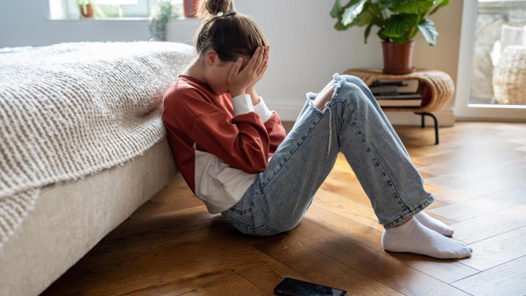 Una joven con problemas de salud mental.