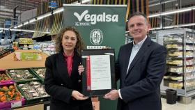 Vegalsa-Eroski obtiene el certificado de desperdicio alimentario de Bureau Veritas.