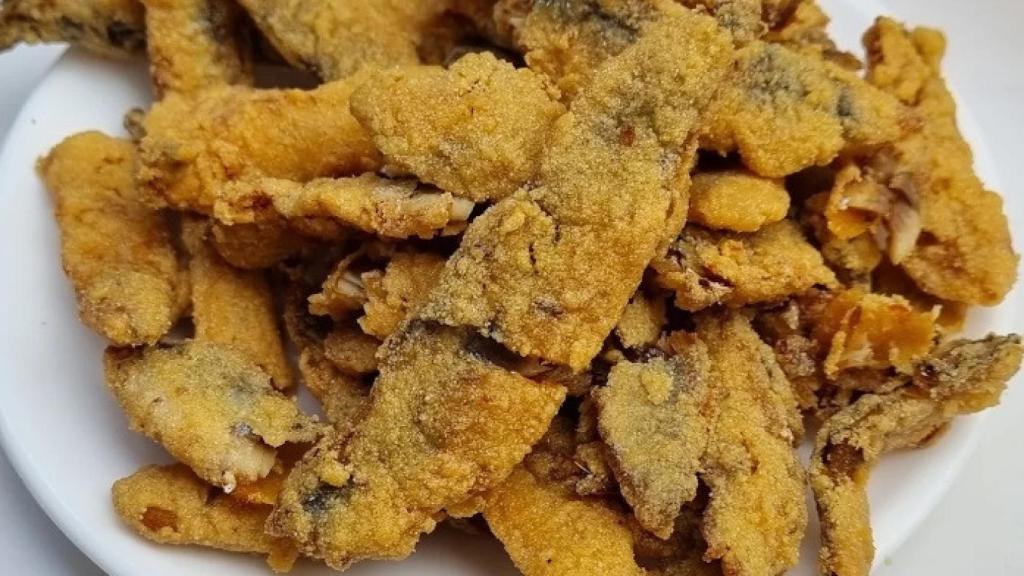 La típica tapa de boquerones en adobo del Blanco Cerrillo