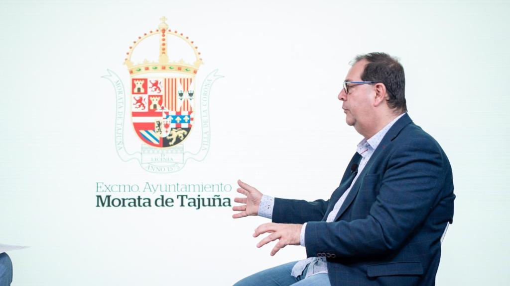 El alcalde es un apasionado de las redes sociales y es un firme defensor de su uso.