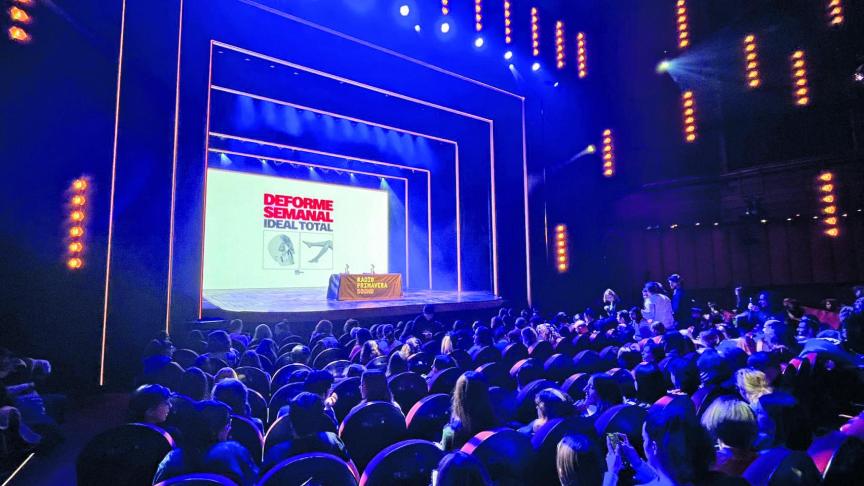 Deforme Semanal lleva años grabándose  en teatros de toda España, colgando siempre el cartel de sold out.