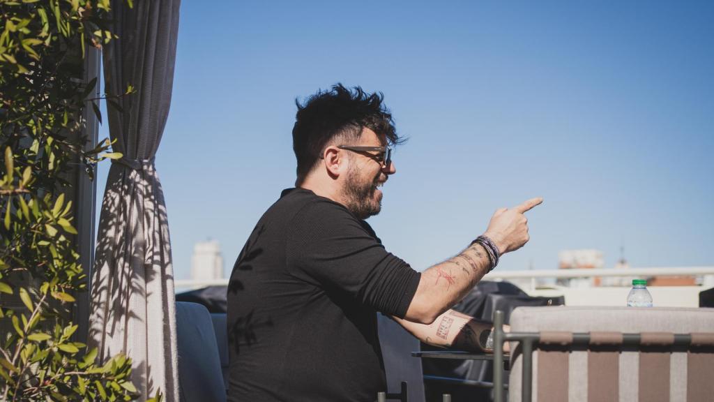 Pablo López durante su entrevista con El Español.