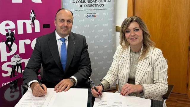 Firma del convenio de R y ADP.