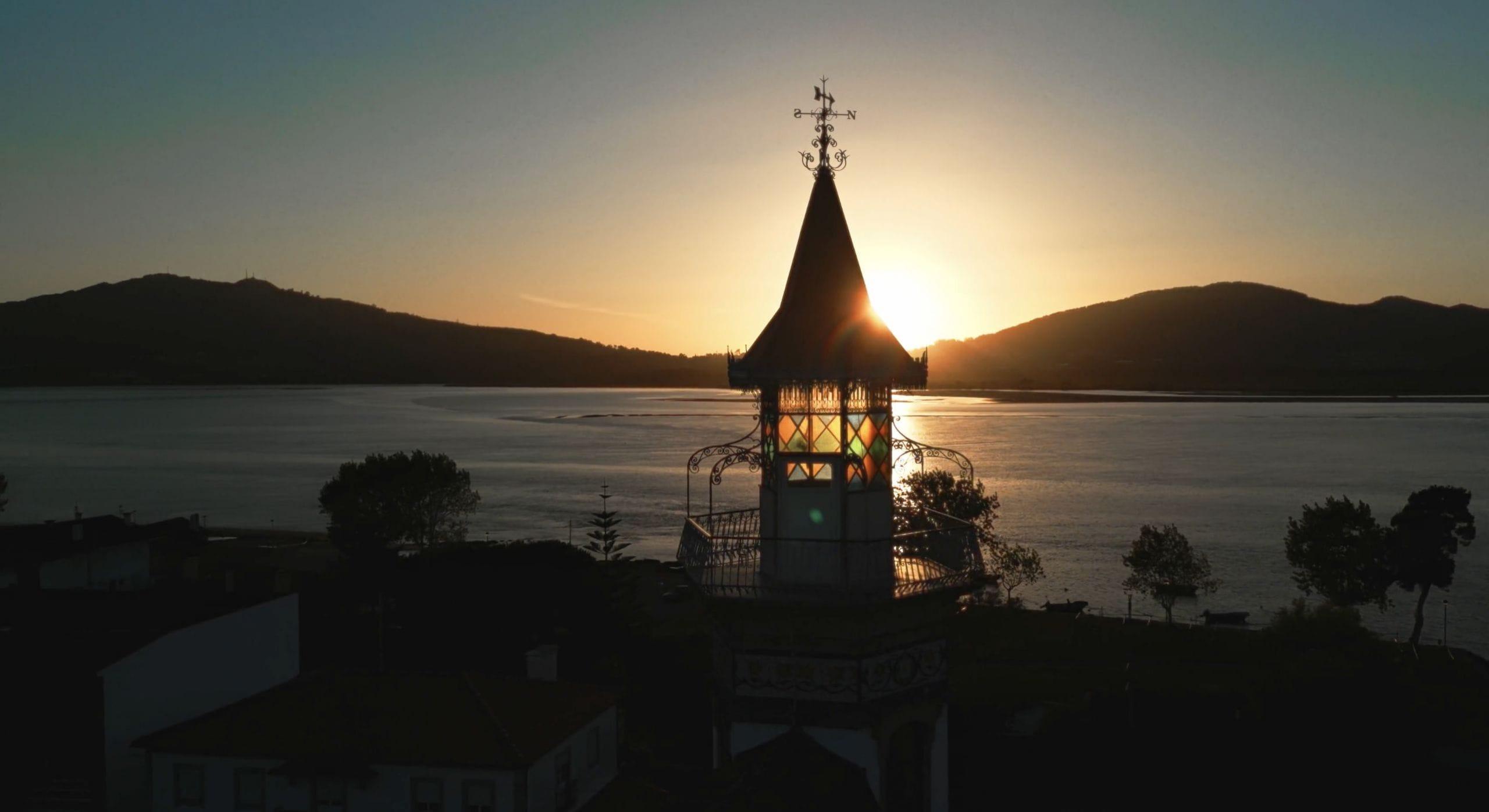 Puesta de sol sobre el Río Miño, desde Villa Idalina.