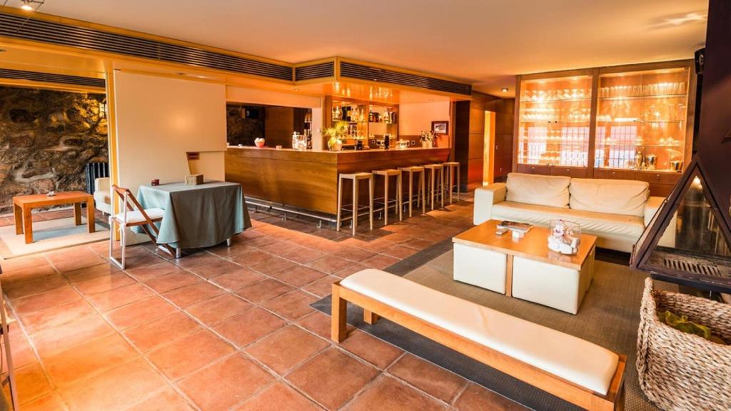 Comedor del castillo de la isla privada de Ávila