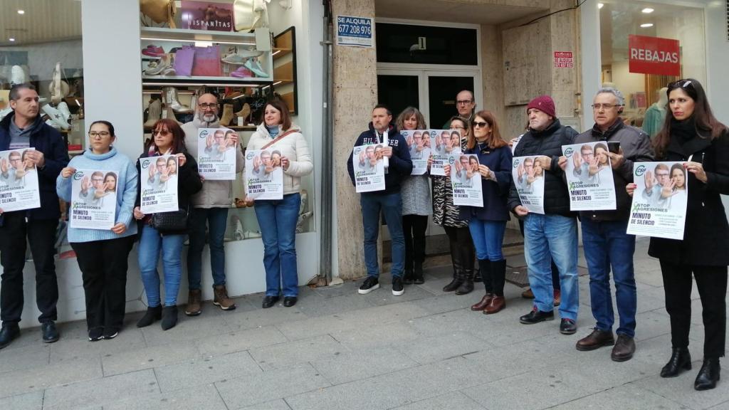 Concentración de CSIF por la agresión a una médica en Ciudad Real. Foto: CSIF.