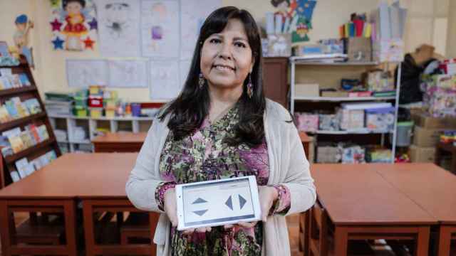 María Teresa Cornejo Carpio ha sido nombrada pionera de la IA en la escuela en Perú.