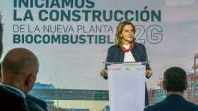 La vicepresidenta tercera y ministra para la Transición Ecológica, Teresa Ribera, en la presentación de la planta de biocombustibles de Cepsa en Palos de la Frontera (Huelva)