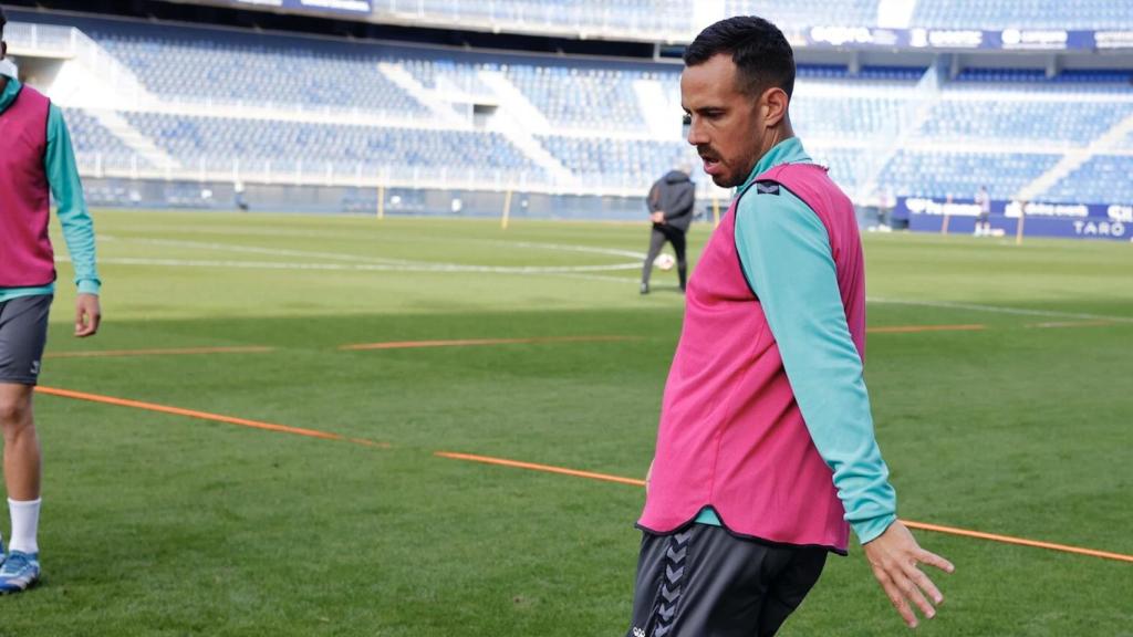 Manu Molina durante un entrenamiento con el Málaga CF