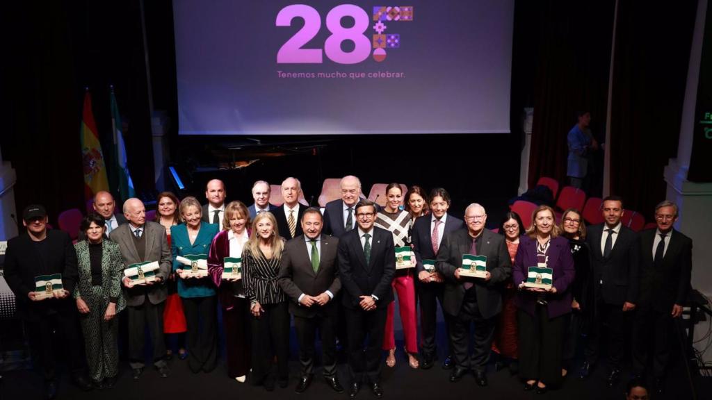 Estos son los premiados en Sevilla por el Día de Andalucía: de la tele al tenis pasando por la Literatura