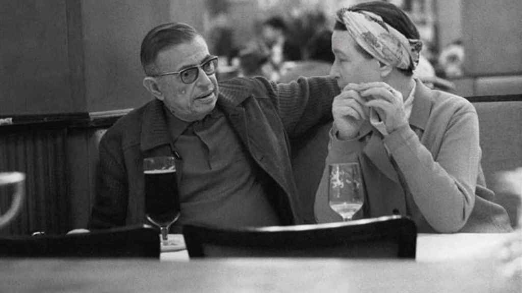 Jean-Paul Sartre y Simone de Beauvoir.