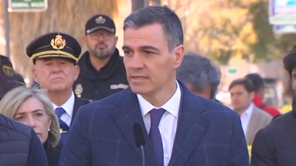 El presidente del Gobierno, Pedro Sánchez, durante su comparecencia ante los medios el viernes en Valencia.