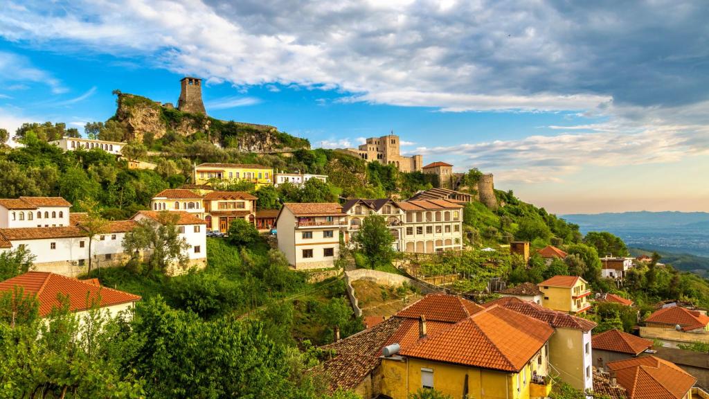 Casco antiguo en Kruja (Albania).