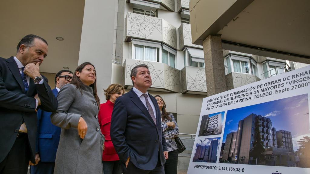 Inauguración de la reforma de la residencia de mayores 'Virgen del Prado' de Talavera de la Reina.