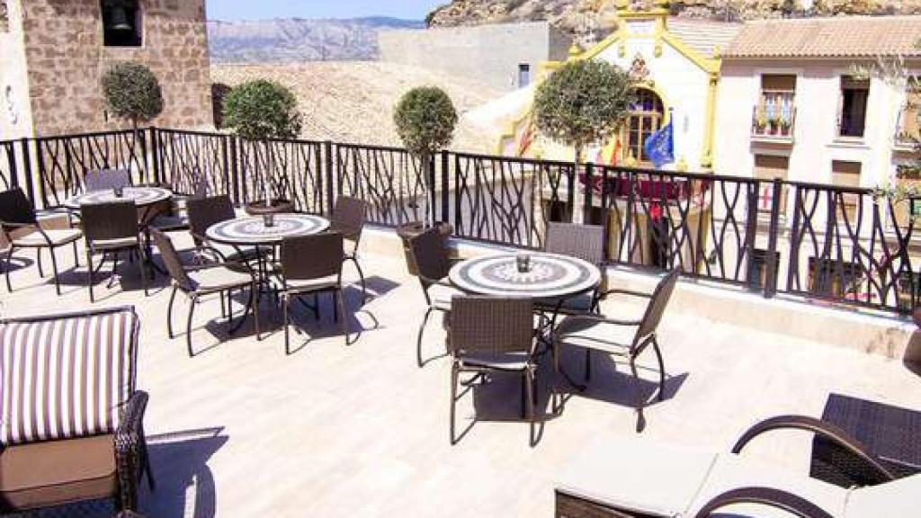 Terraza del Hotel Sierra Busot.