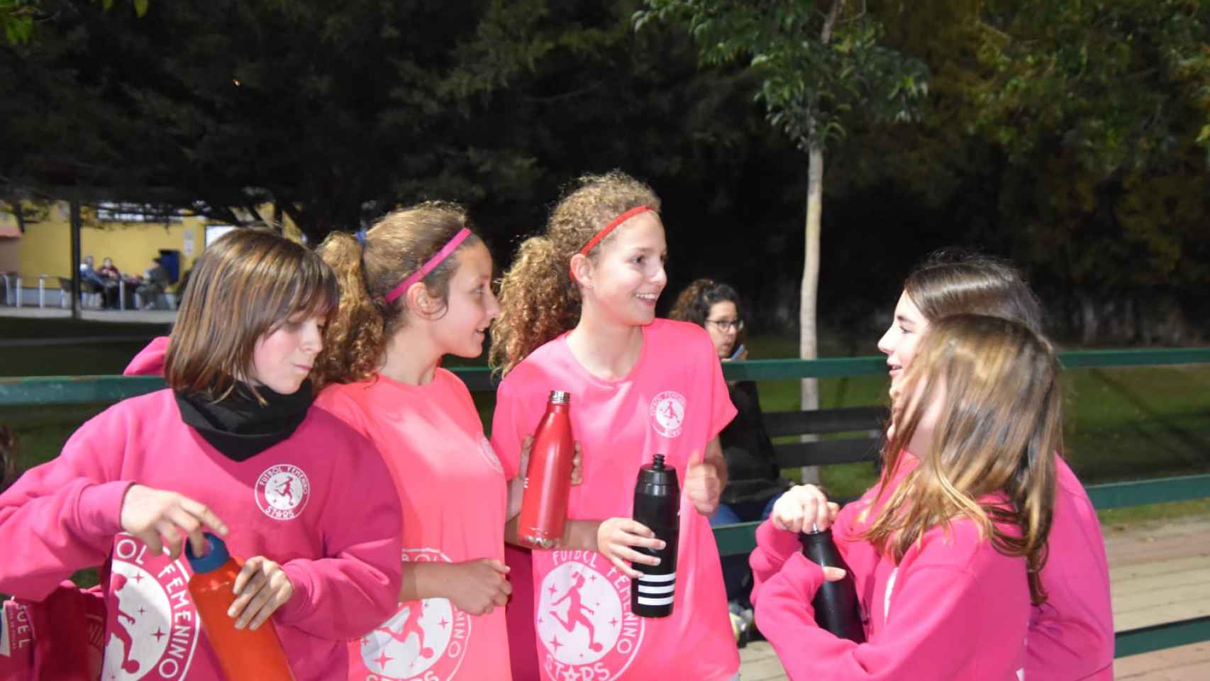 Jugadors del CDP Fútbol Femenino Stars en el entrenamiento de este viernes pasado