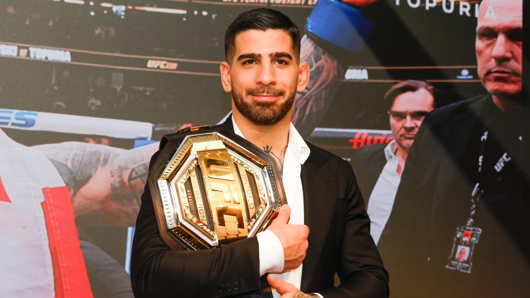 Ilia Topuria, campeón del mundo de UFC, durante la rueda de prensa a 22 de Febrero de 2024 en Madrid (España).