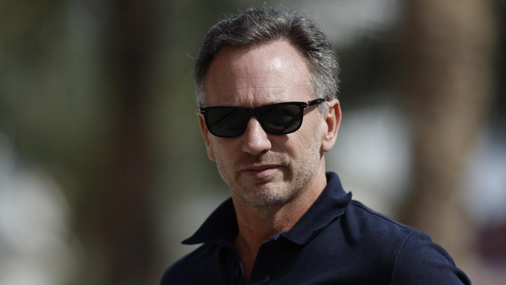Christian Horner, durante los test de pretemporada de Baréin