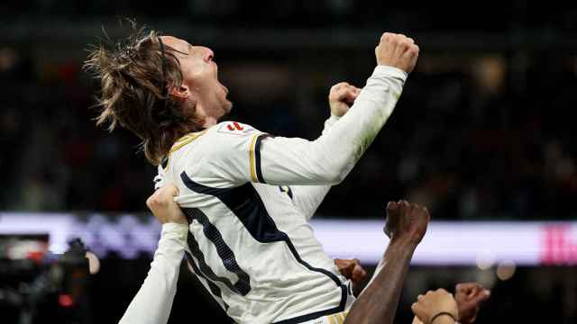 Modric celebra el gol ante el Sevilla.
