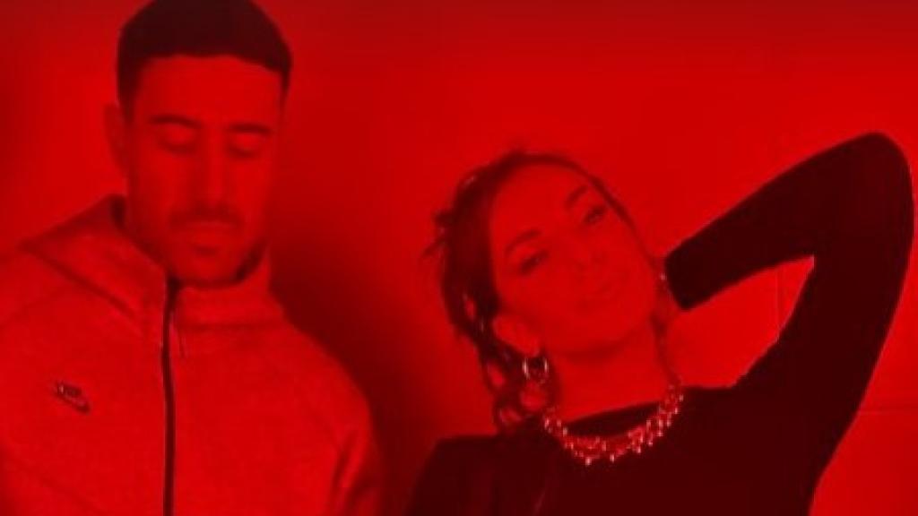 Inés Hernand y Dj Verse, en la imagen de sus redes sociales.
