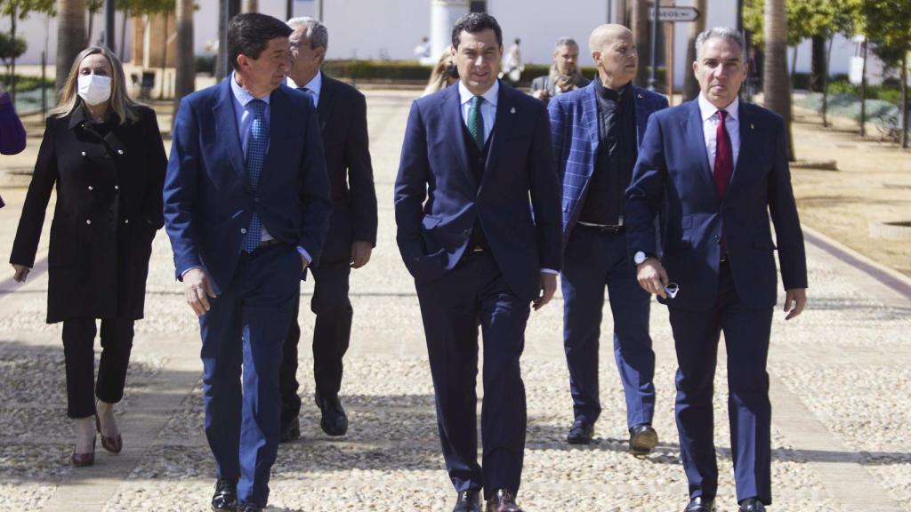 Marín e Imbroda junto a Moreno en una imagen de cuando aún eran parte del Gobierno andaluz