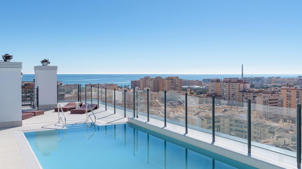 Zona de piscina de uno de los edificios de La Princesa.