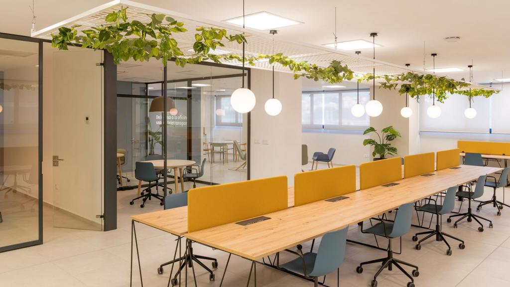 Espacio de coworking del proyecto de viviendas en alquiler de Vivenio en Málaga.