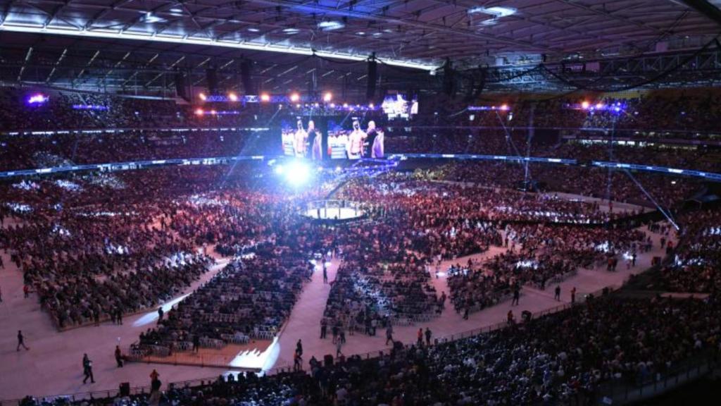 Vista general del octágono en el evento UFC 243 en el Marvel Stadium en Melbourne (Australia)