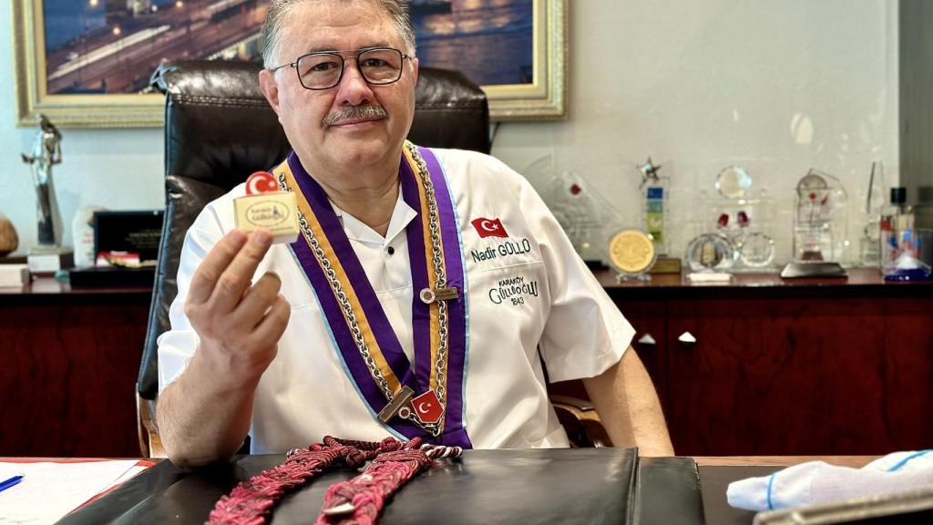 Nadir Gullu en su despacho.