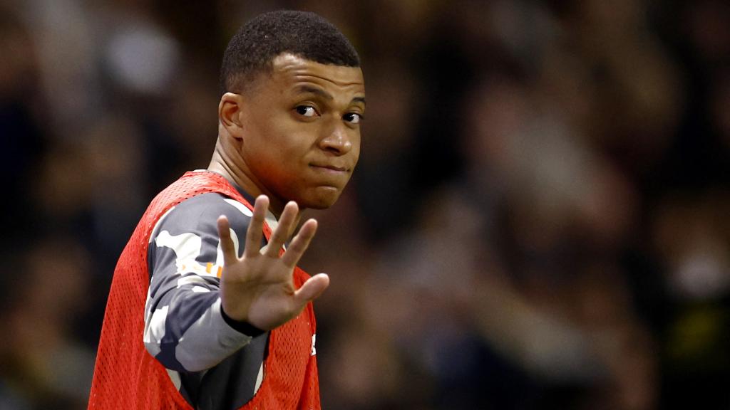 Kylian Mbappé, durante un calentamiento previo a un partido del PSG