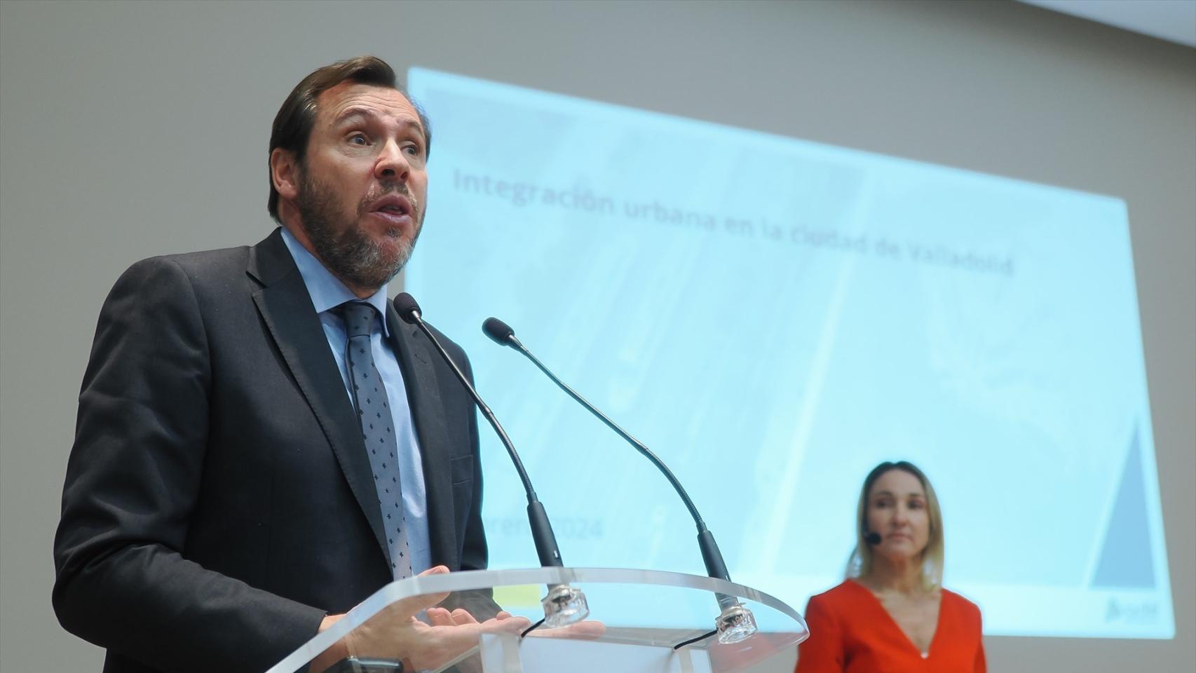 El ministro de Transportes y Movilidad Sostenible, Óscar Puente, durante un acto en Valladolid.