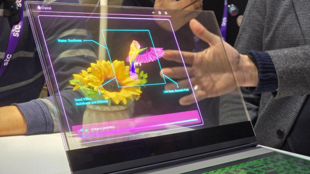 La pantalla transparente del portátil de Lenovo.