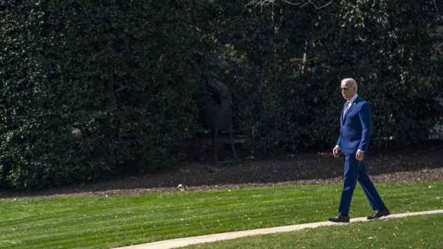 Joe Biden en los jardines de la Casa Blanca.